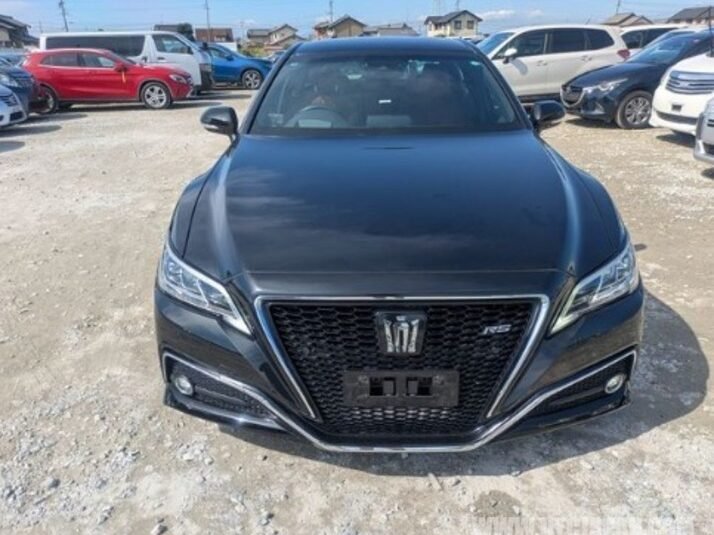 Toyota Crown RS