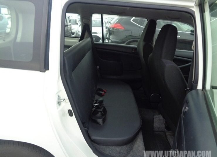 Toyota Probox DX Comfort